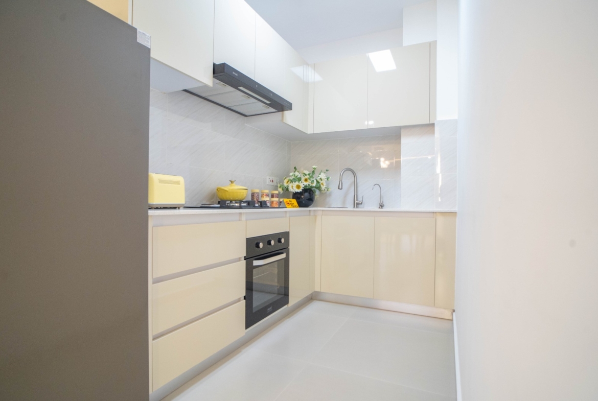 Modern 2-Bedroom Apartment for Sale at Royal Legend