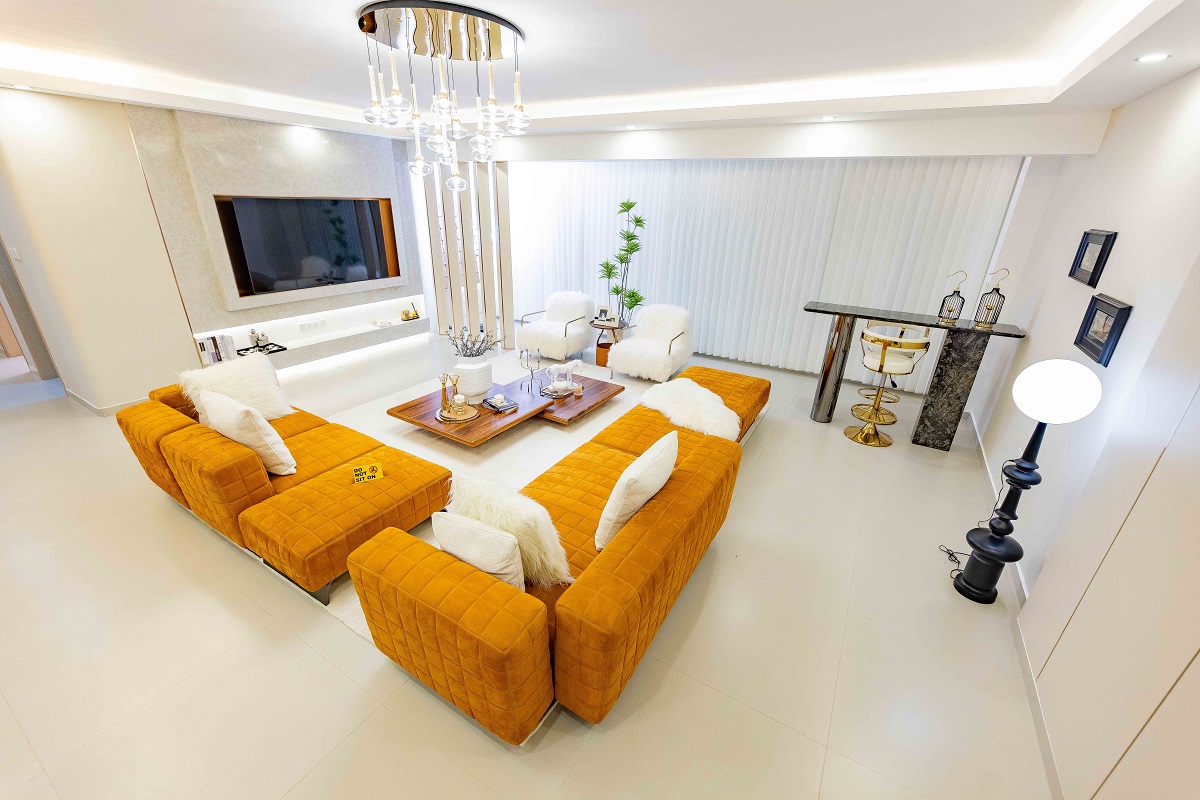 Grand 5 Bedroom Apartment with DSQ – Royal Legend