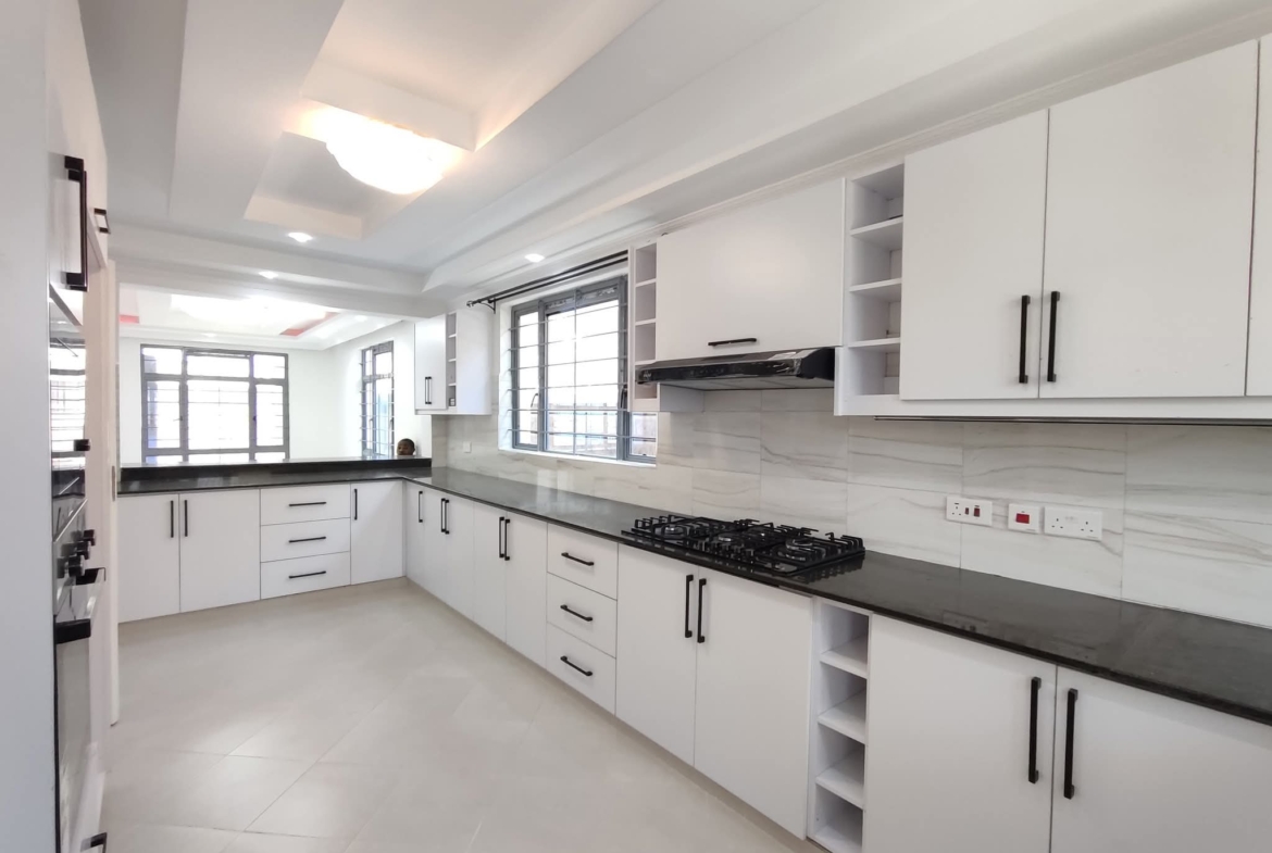 3 Bedroom Bungalow with DSQ for Sale in Ruiru