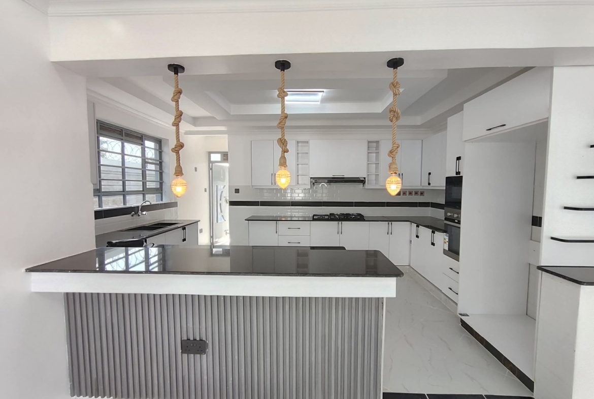 3 Bedroom All En-Suite Bungalow