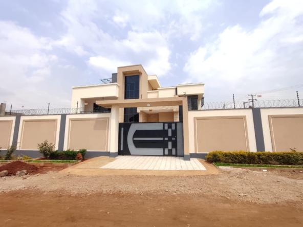 4 bedroom all ensuite maisonette in Thika