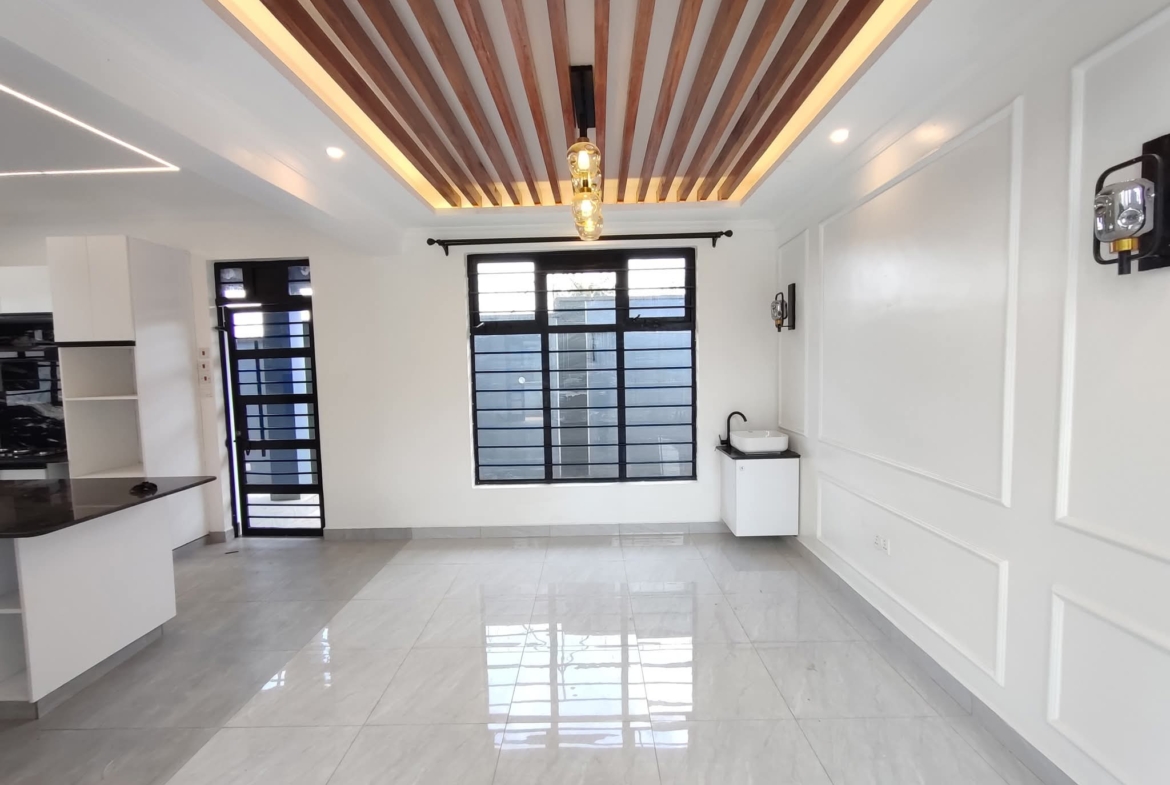 4-bedroom flat roof maisonette