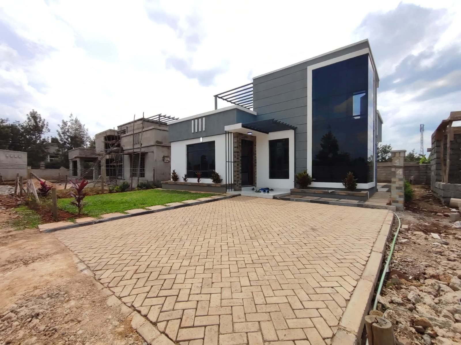 Ruiru Mugutha 3 Bedroom Flat Roof Bungalow for Sale