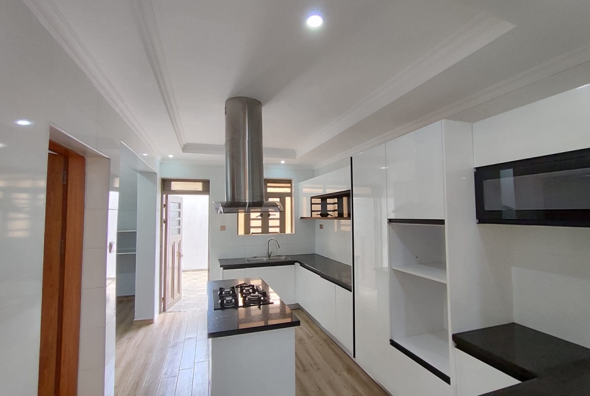 4 Bedroom Flat Roof House for Sale in Kamakis, Ruiru