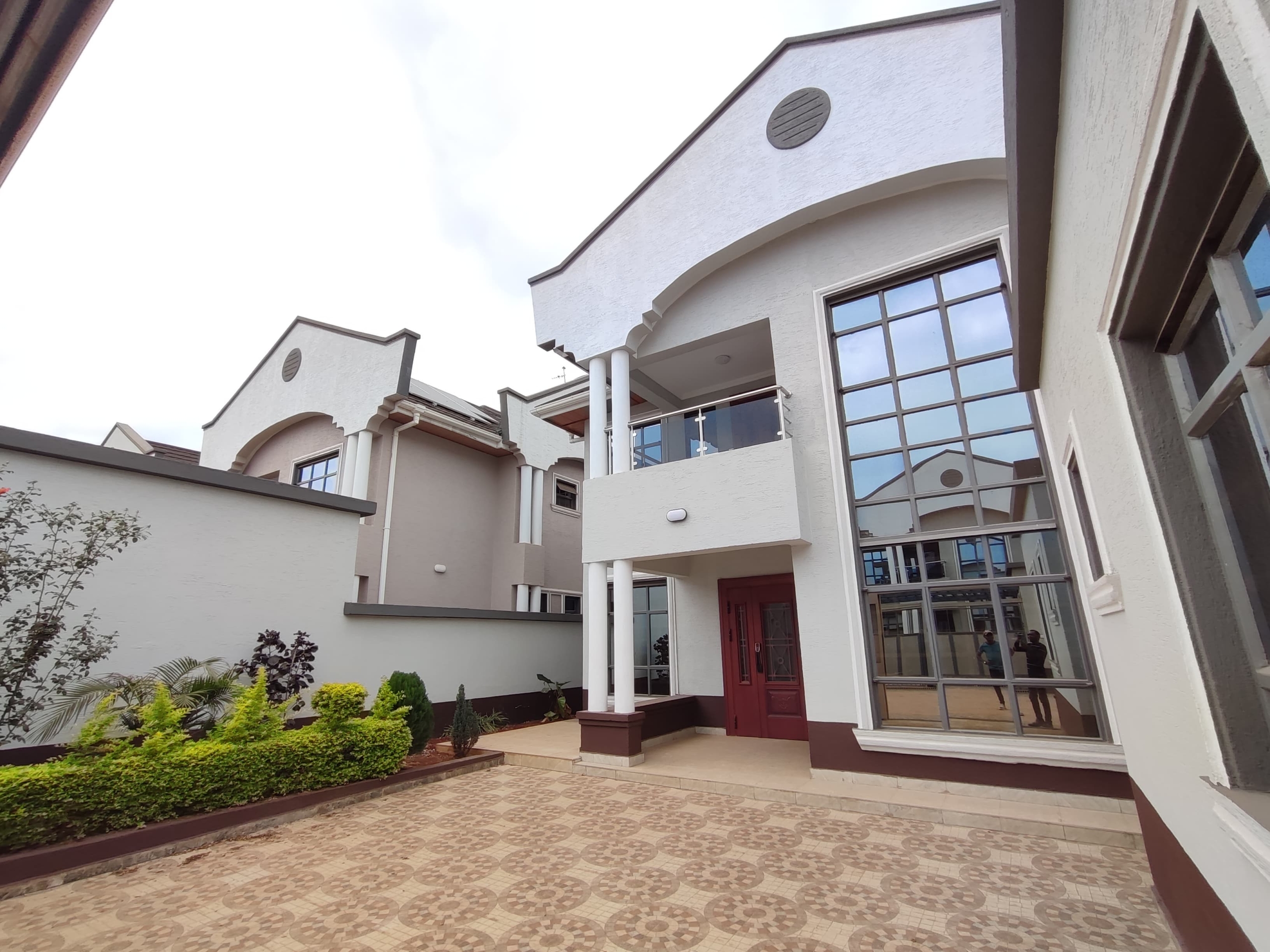 Kamakis Ruiru, modern 4-bedroom all-en-suite maisonette with DSQ