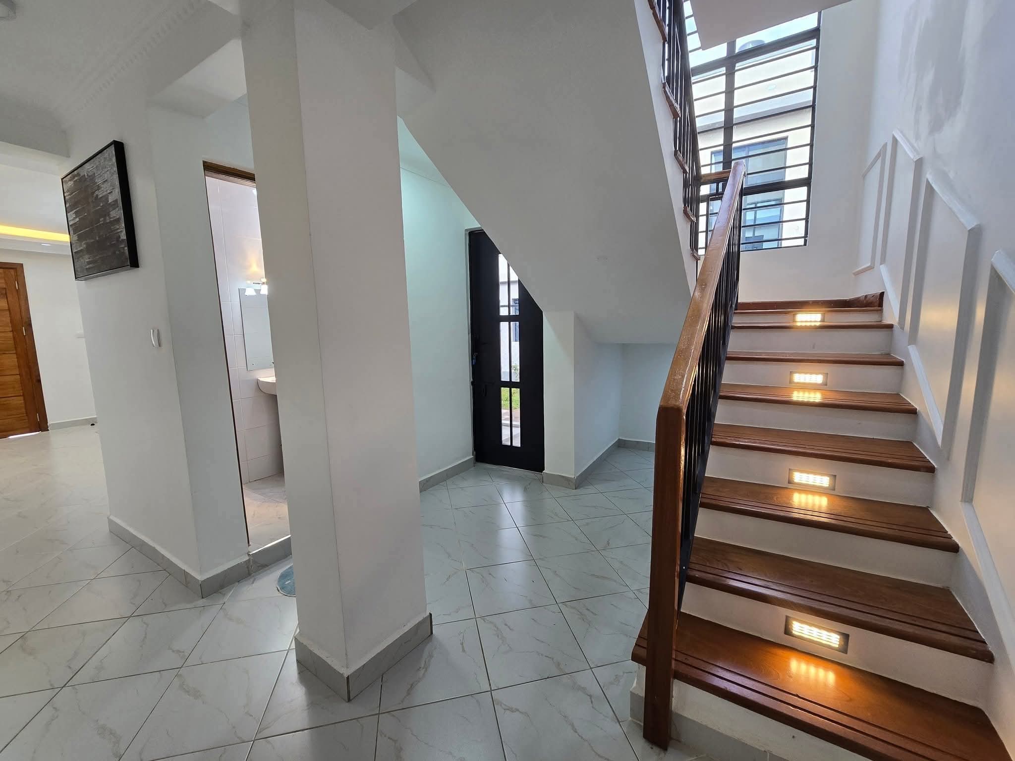 4 Bedroom All EnSuite Maisonette plis DSQ Ruiru
