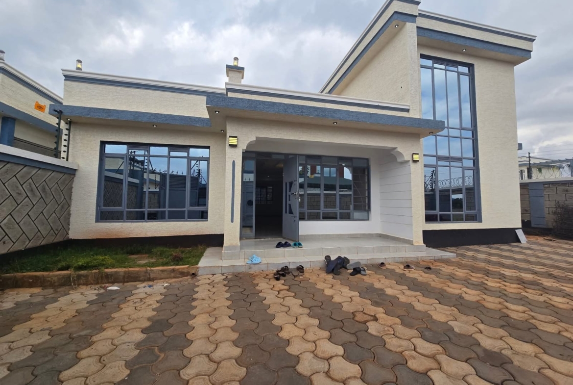 3 Bedroom All EnSuite Bungalow + DSQ in Ruiru