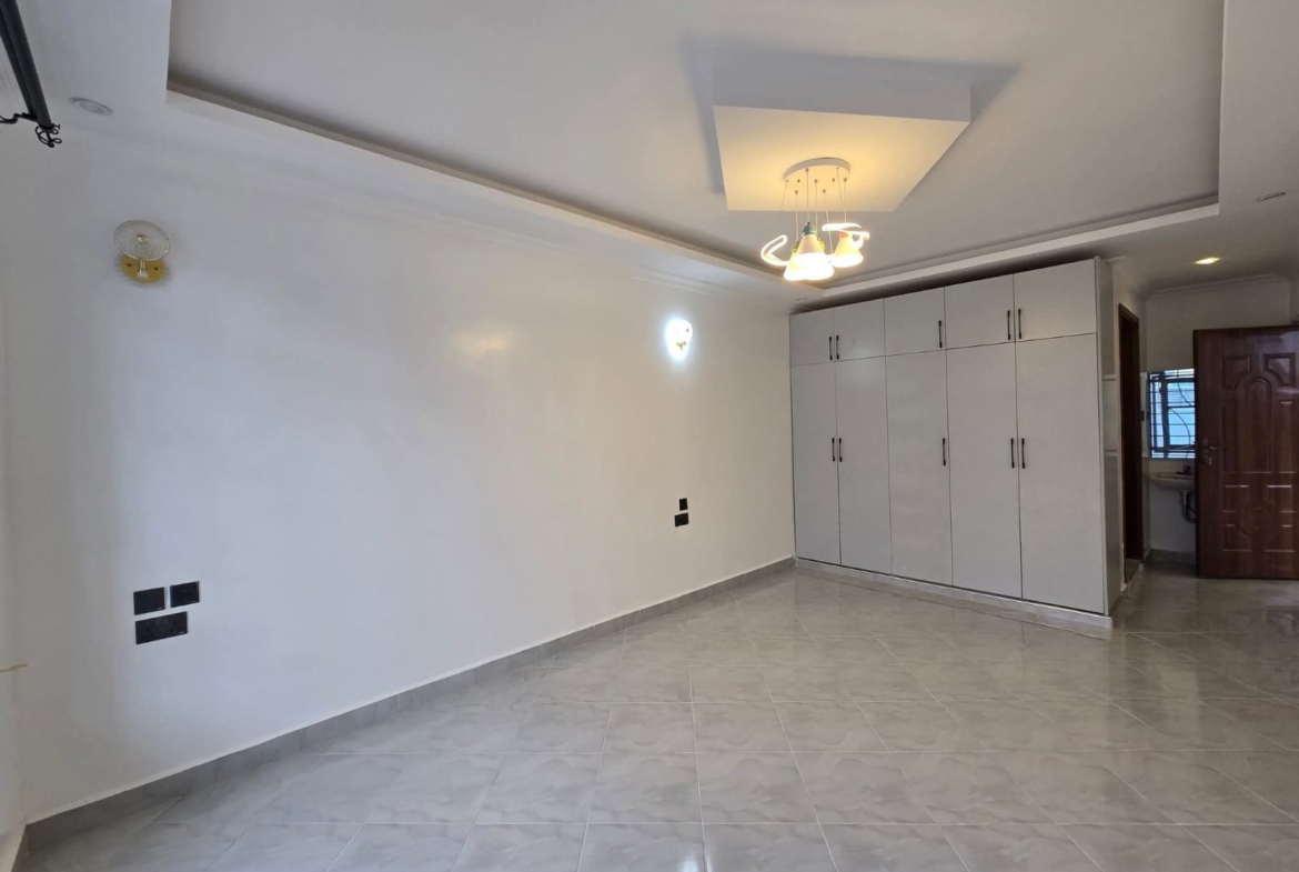 3 Bedroom All EnSuite Bungalow + DSQ in Ruiru