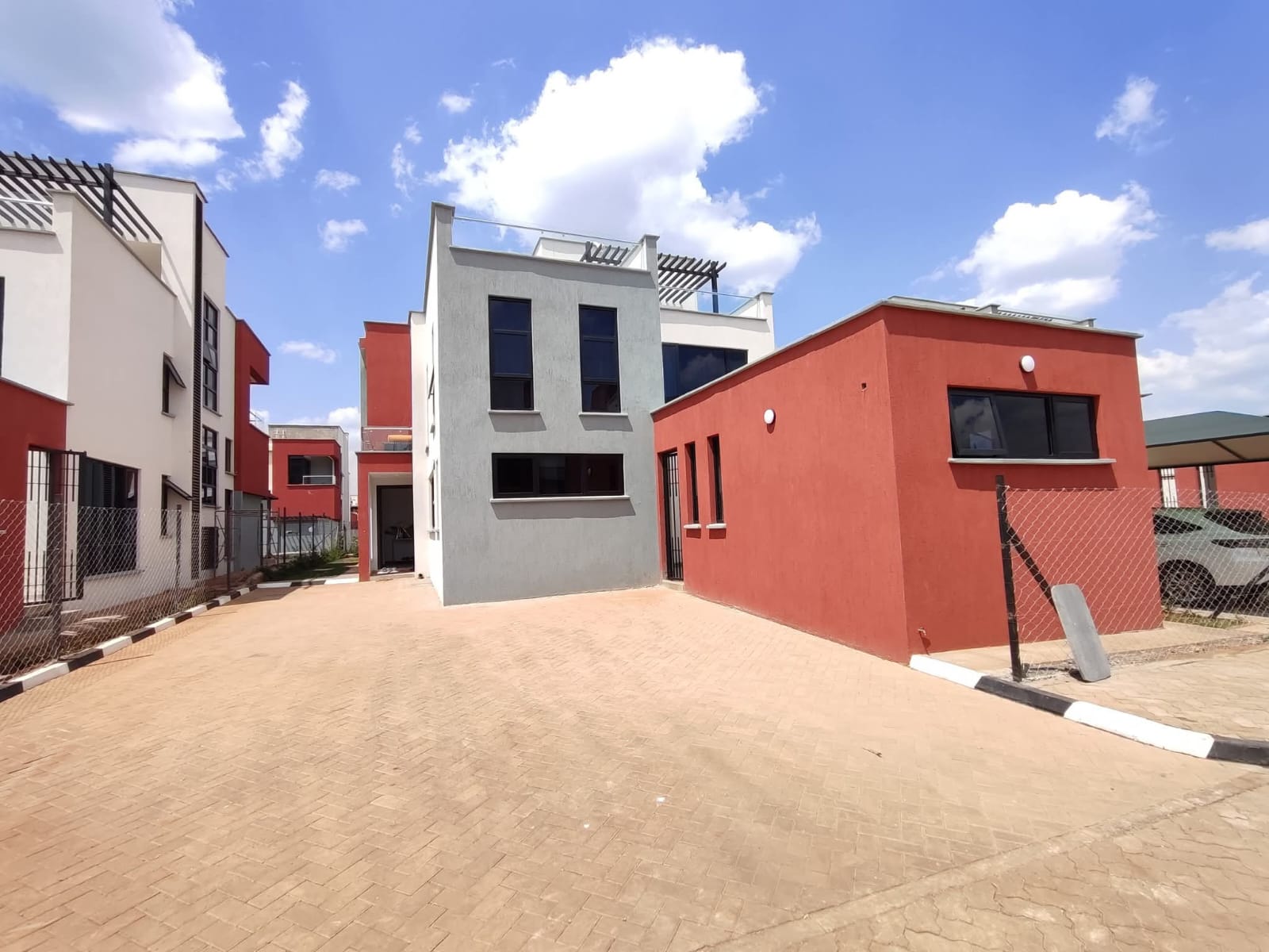 Ruiru Ultra Modern 4 Bedroom All Ensuite Detached Villas + DSQ for Sale in Membley