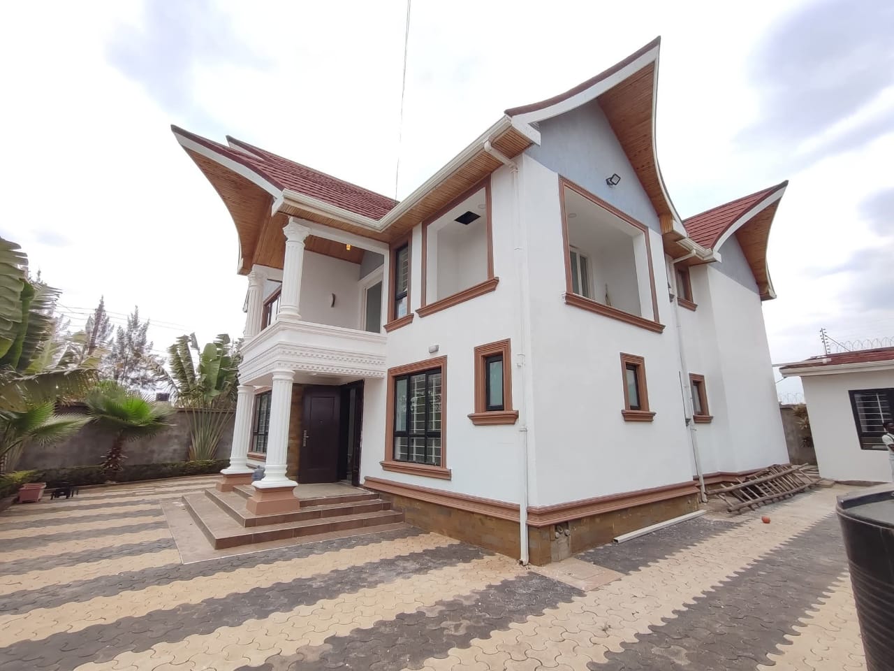 5 Bedroom House For Sale in Kamakis, Ruiru