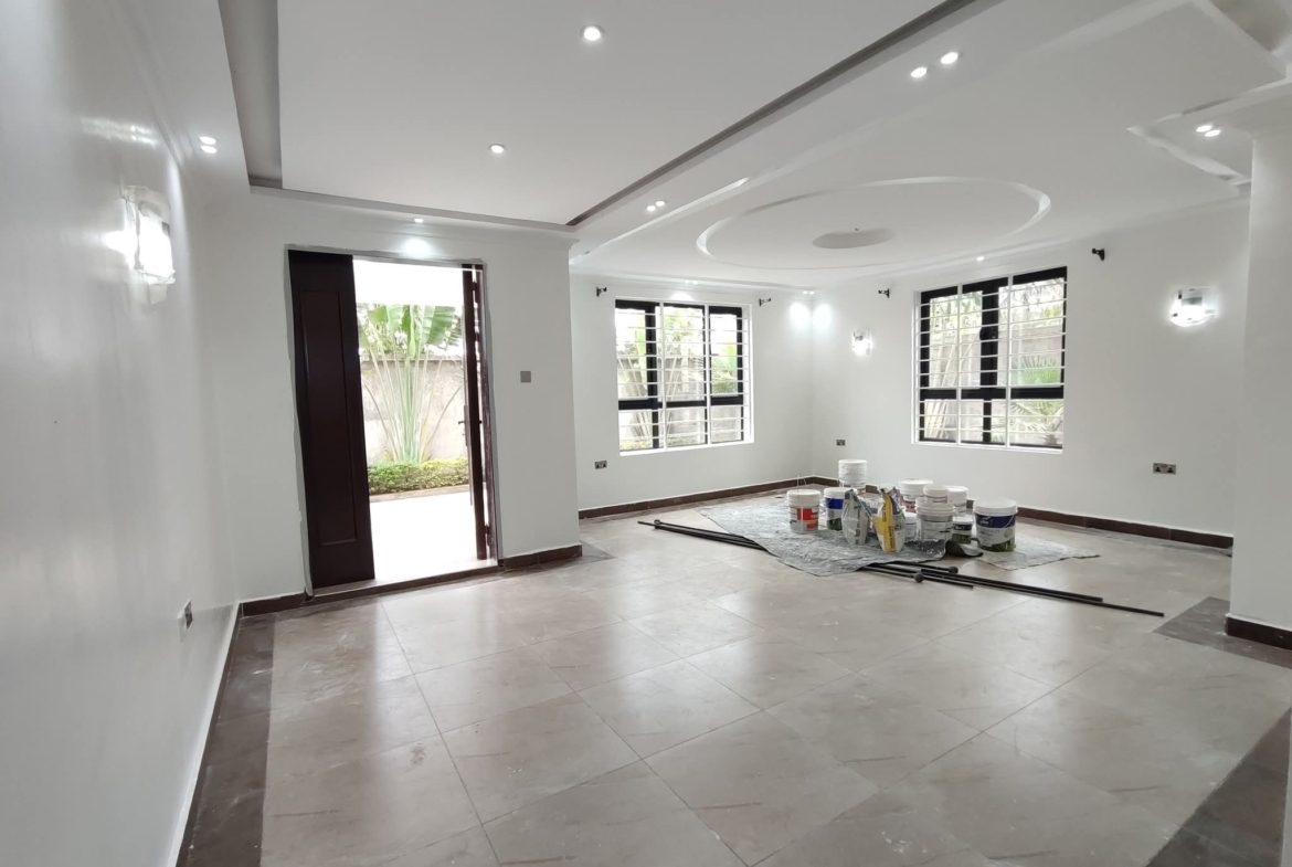 5 Bedroom House For Sale in Kamakis, Ruiru