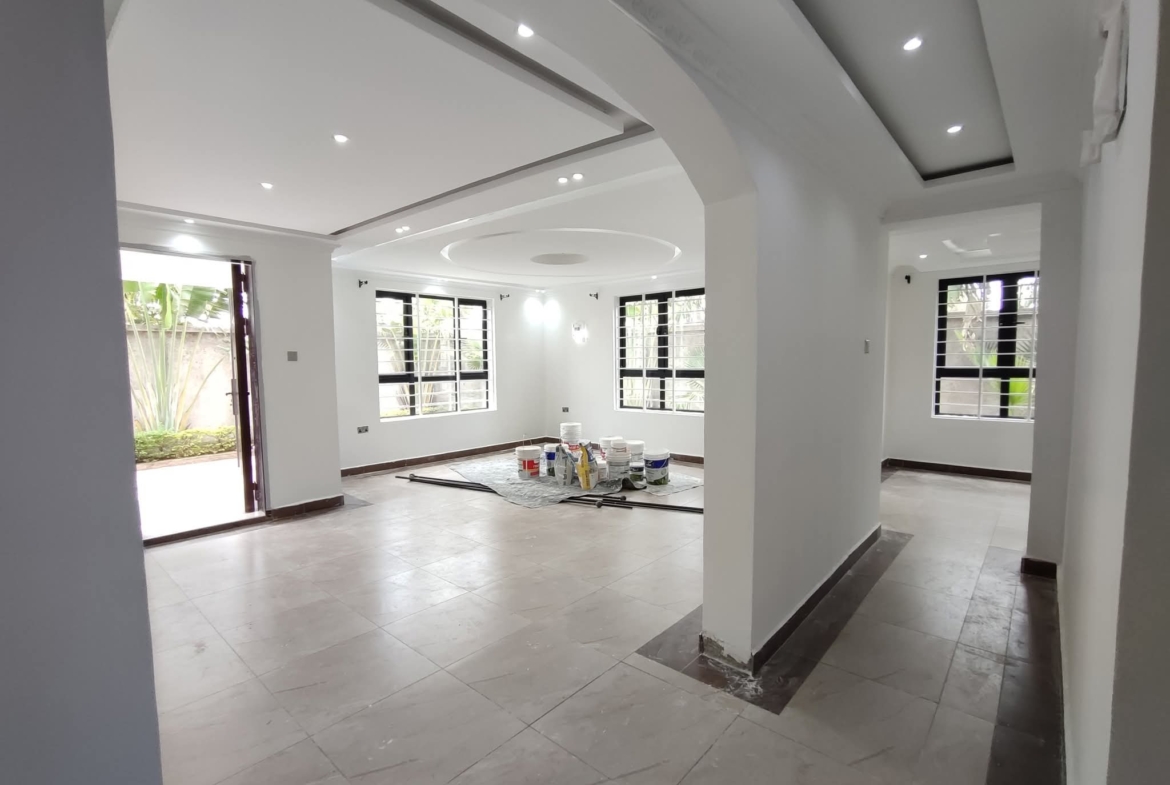 5 Bedroom House For Sale in Kamakis, Ruiru