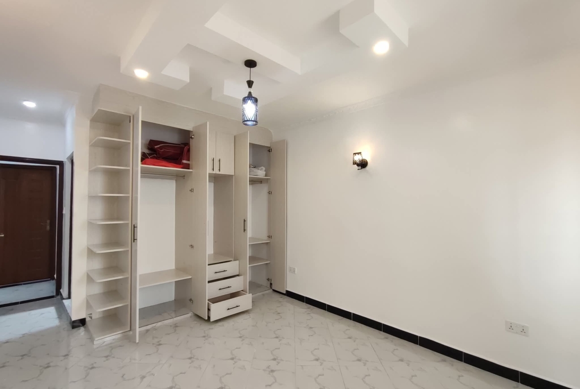 3 Bedroom Bungalow For Sale in Juja