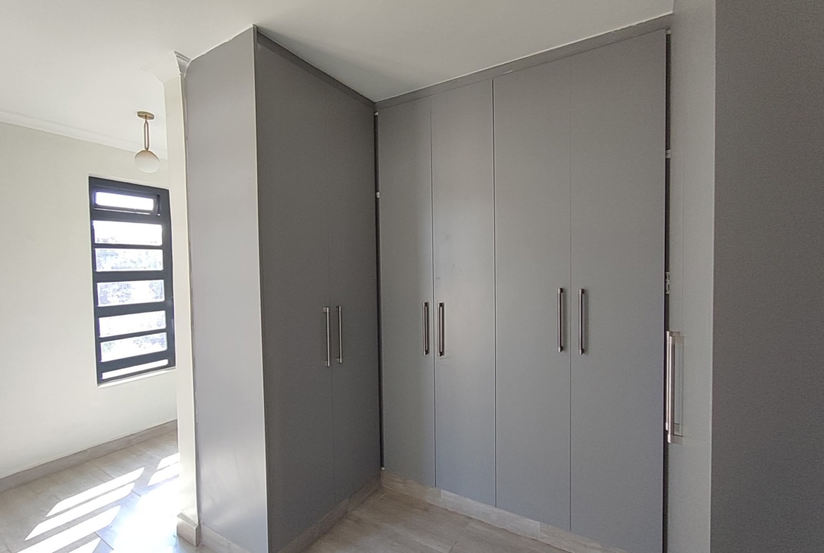 4-Bedroom Townhouses + DSQ for Sale in Kamakis – KSh 15,000,000