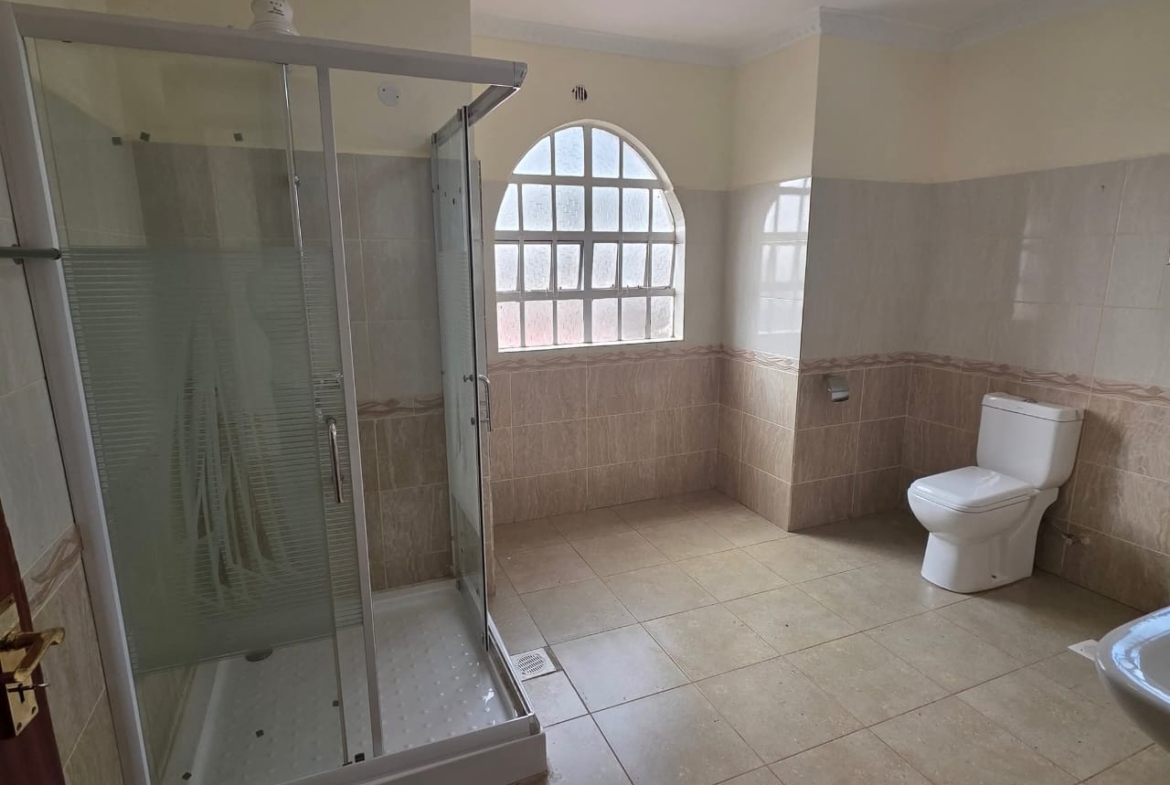4-Bedroom All-En-suite Maisonette for Sale in Thika Green Golf Estate – KSh 25,000,000