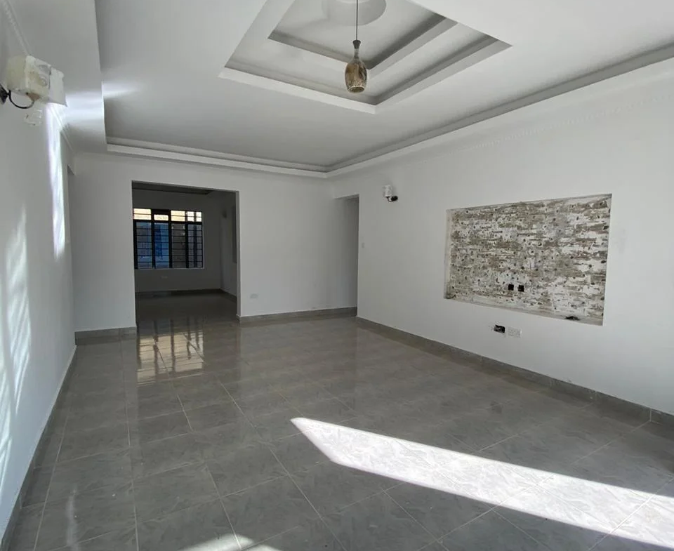 AFFORDABLE 3-BEDROOM BUNGALOW FOR SALE Kenyatta Road