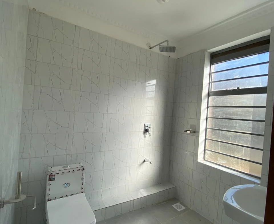 AFFORDABLE 3-BEDROOM BUNGALOW FOR SALE Kenyatta Road