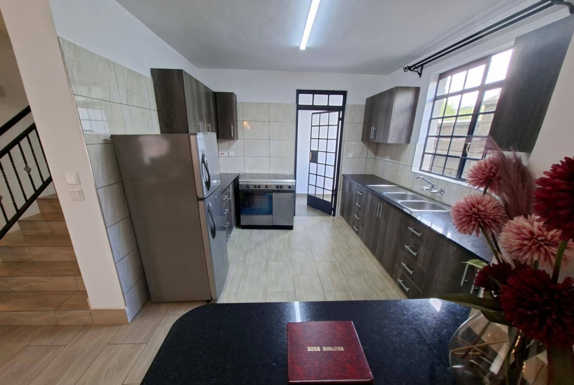 4 Bedroom All En-Suite Townhouses with DSQ for Sale in Syokimau
