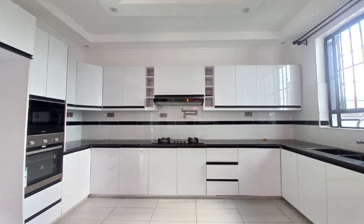 3 Bedroom + DSQ Spacious Home for Sale in Mugutha, Ruiru | KES 18.5M