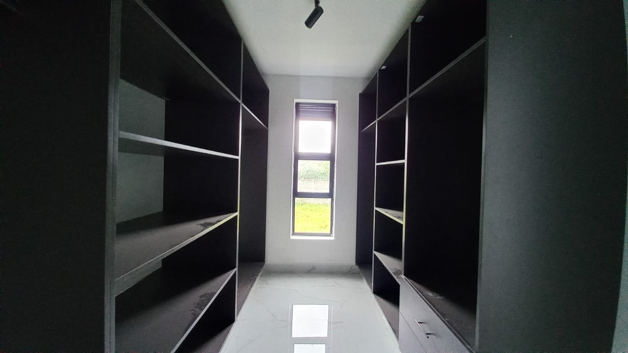 5 bedroom all-ensuite maisonette in Ruiru
